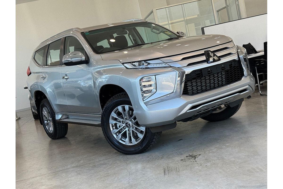 2023 Mitsubishi Pajero Sport GLX QF