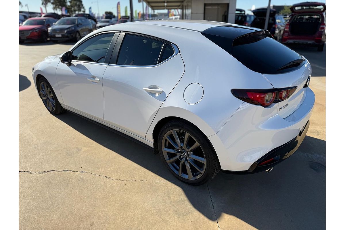 2023 Mazda 3 G20e Evolve M Hybrid BP Series