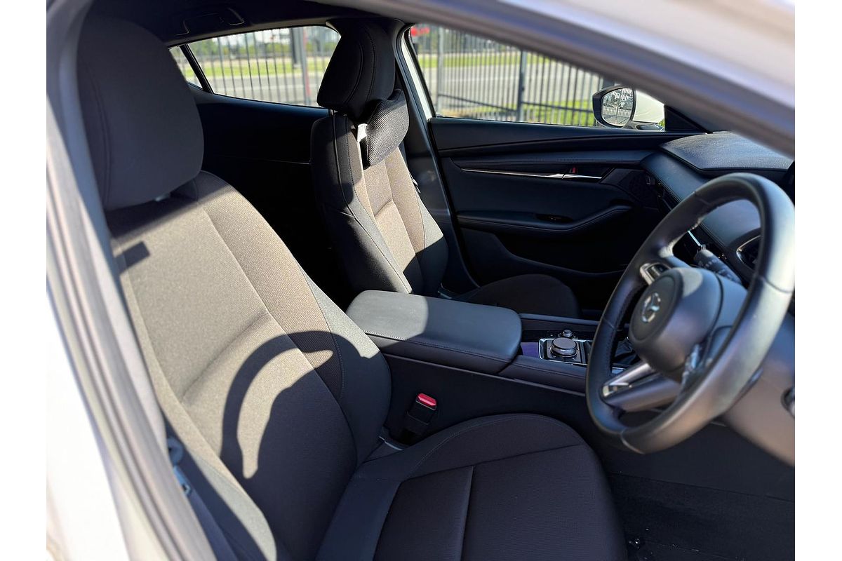 2023 Mazda 3 G20e Evolve M Hybrid BP Series