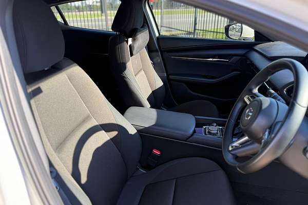 2023 Mazda 3 G20e Evolve M Hybrid BP Series