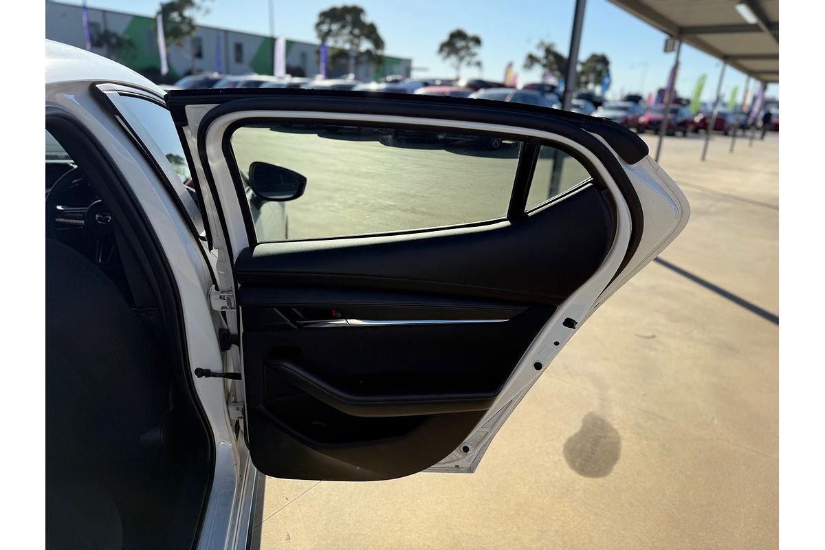 2023 Mazda 3 G20e Evolve M Hybrid BP Series
