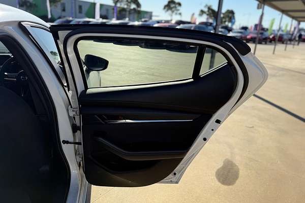 2023 Mazda 3 G20e Evolve M Hybrid BP Series
