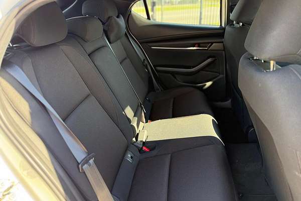 2023 Mazda 3 G20e Evolve M Hybrid BP Series