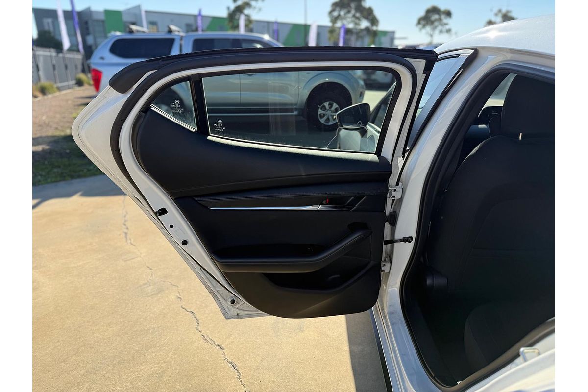 2023 Mazda 3 G20e Evolve M Hybrid BP Series