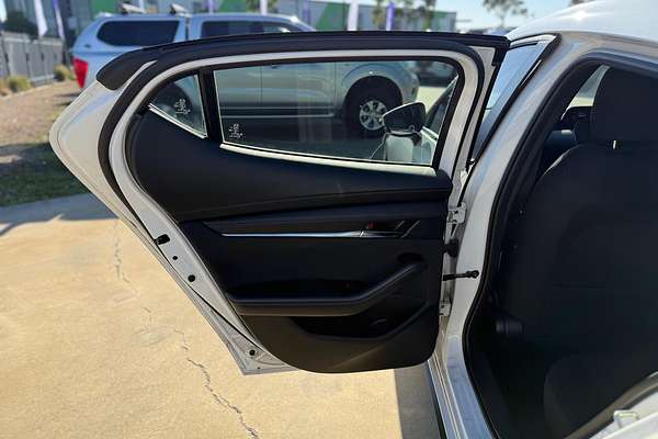 2023 Mazda 3 G20e Evolve M Hybrid BP Series