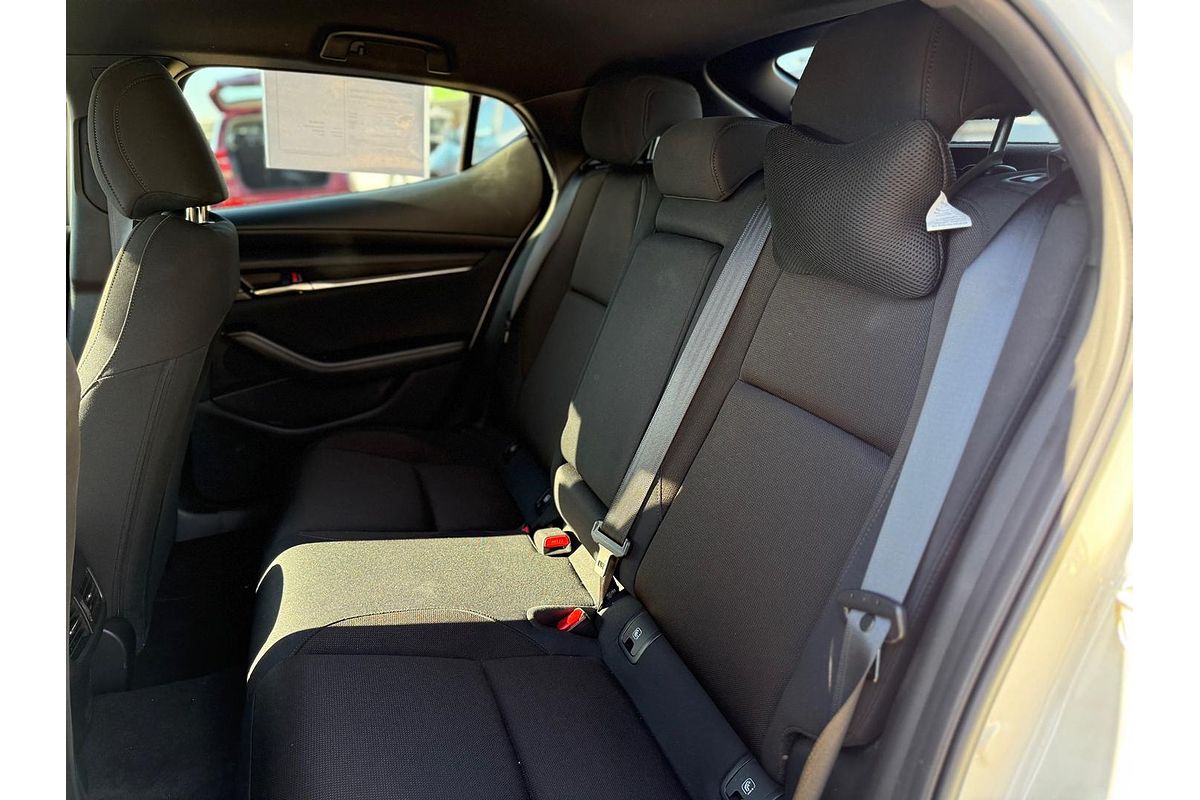 2023 Mazda 3 G20e Evolve M Hybrid BP Series