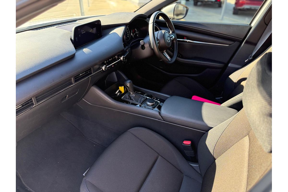 2023 Mazda 3 G20e Evolve M Hybrid BP Series