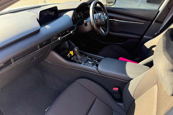2023 Mazda 3 G20e Evolve M Hybrid BP Series