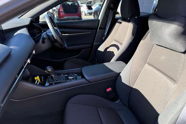 2023 Mazda 3 G20e Evolve M Hybrid BP Series