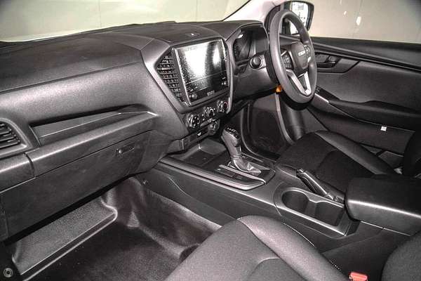 2025 Isuzu D-MAX SX 4X4