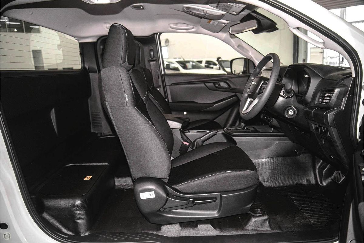 2025 Isuzu D-MAX SX 4X4
