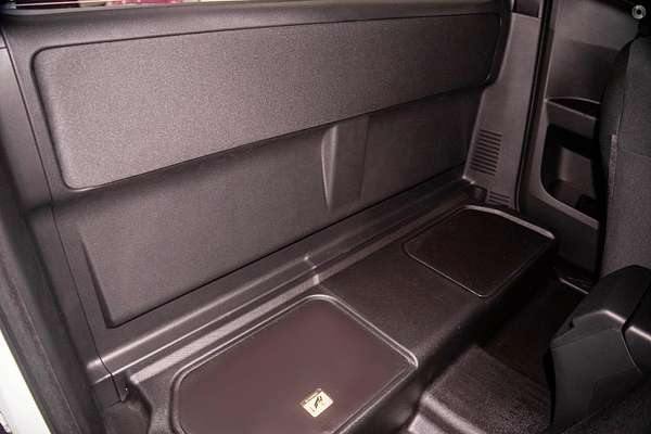 2025 Isuzu D-MAX SX 4X4