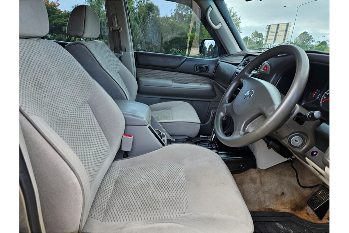 2004 Nissan Patrol ST GU III