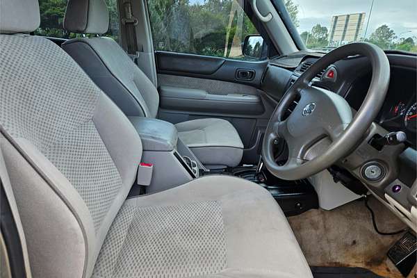 2004 Nissan Patrol ST GU III