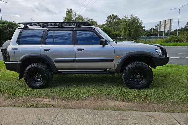 2004 Nissan Patrol ST GU III