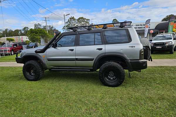 2004 Nissan Patrol ST GU III