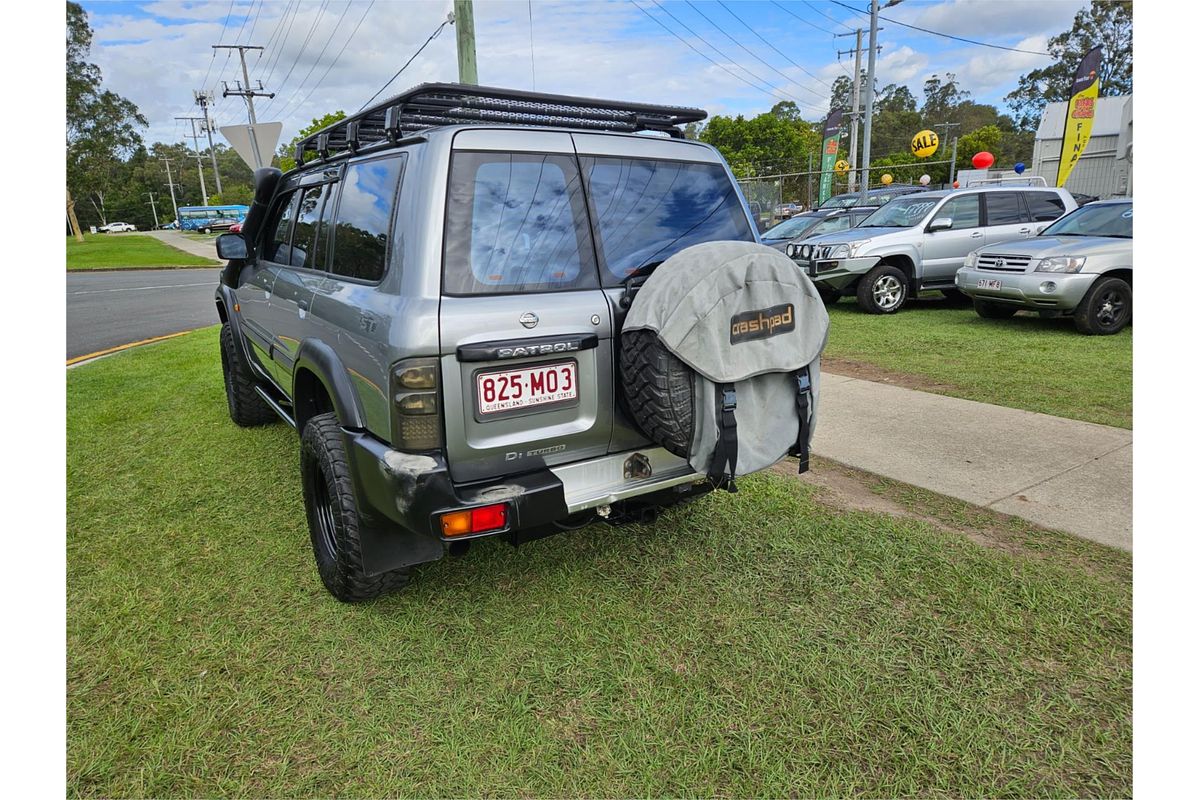 2004 Nissan Patrol ST GU III