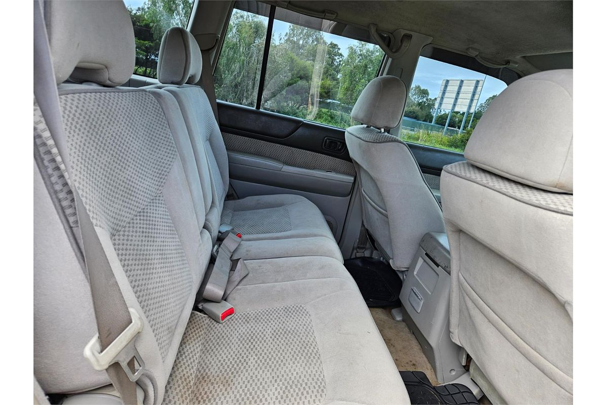 2004 Nissan Patrol ST GU III