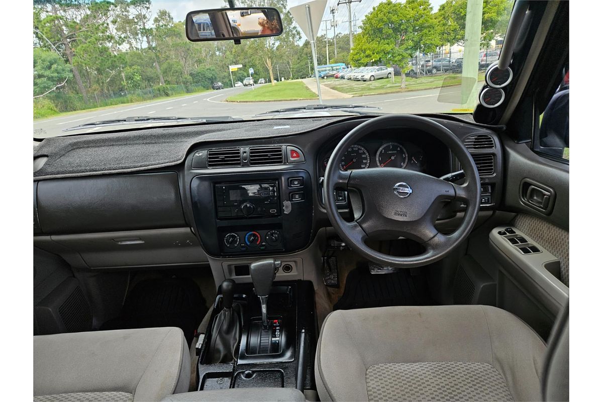 2004 Nissan Patrol ST GU III