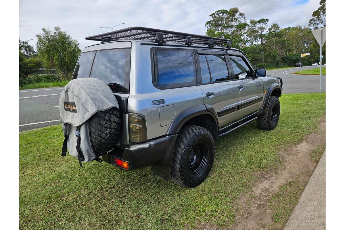 2004 Nissan Patrol ST GU III