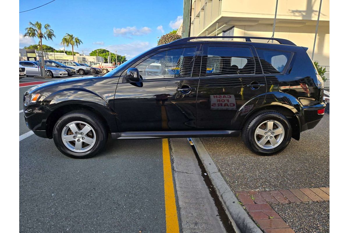 2012 Mitsubishi Outlander LS ZH