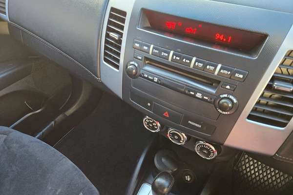 2012 Mitsubishi Outlander LS ZH