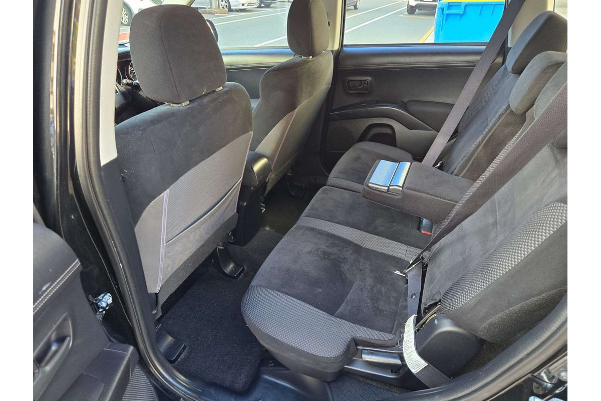 2012 Mitsubishi Outlander LS ZH