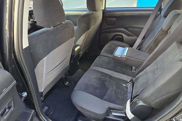2012 Mitsubishi Outlander LS ZH