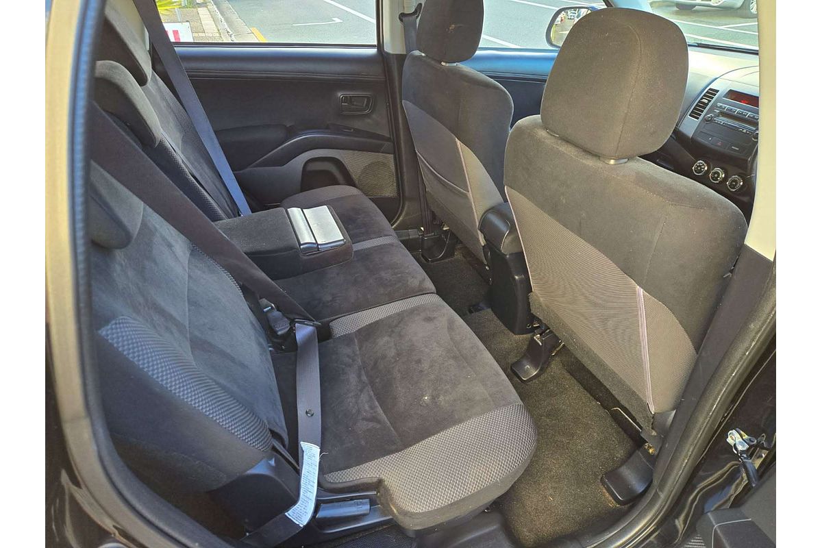 2012 Mitsubishi Outlander LS ZH
