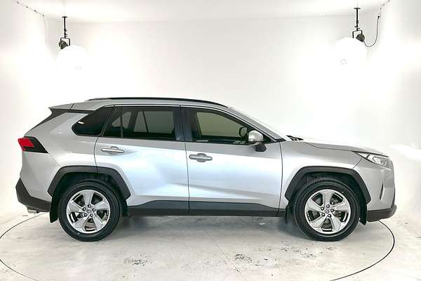 2020 Toyota RAV4 GXL MXAA52R