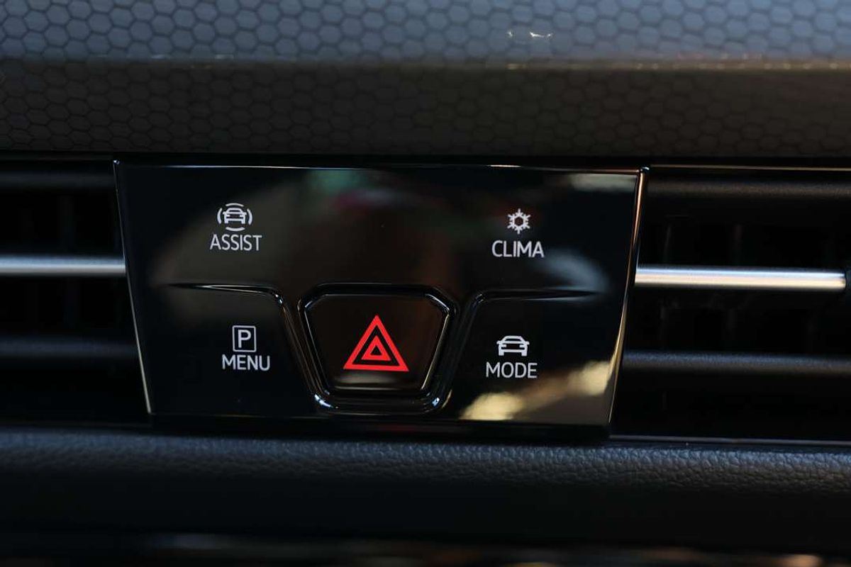 2023 Volkswagen Golf GTI 8