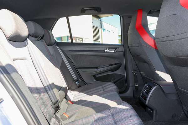 2023 Volkswagen Golf GTI 8