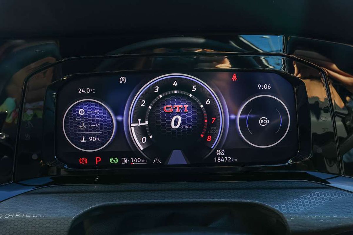2023 Volkswagen Golf GTI 8