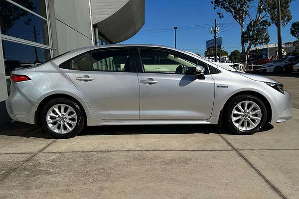 2022 Toyota Corolla Ascent Sport Hybrid ZWE211R
