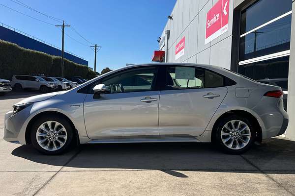 2022 Toyota Corolla Ascent Sport Hybrid ZWE211R