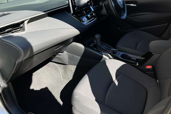 2022 Toyota Corolla Ascent Sport Hybrid ZWE211R