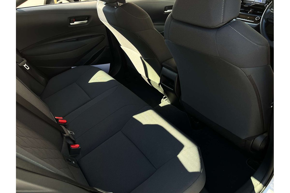 2022 Toyota Corolla Ascent Sport Hybrid ZWE211R