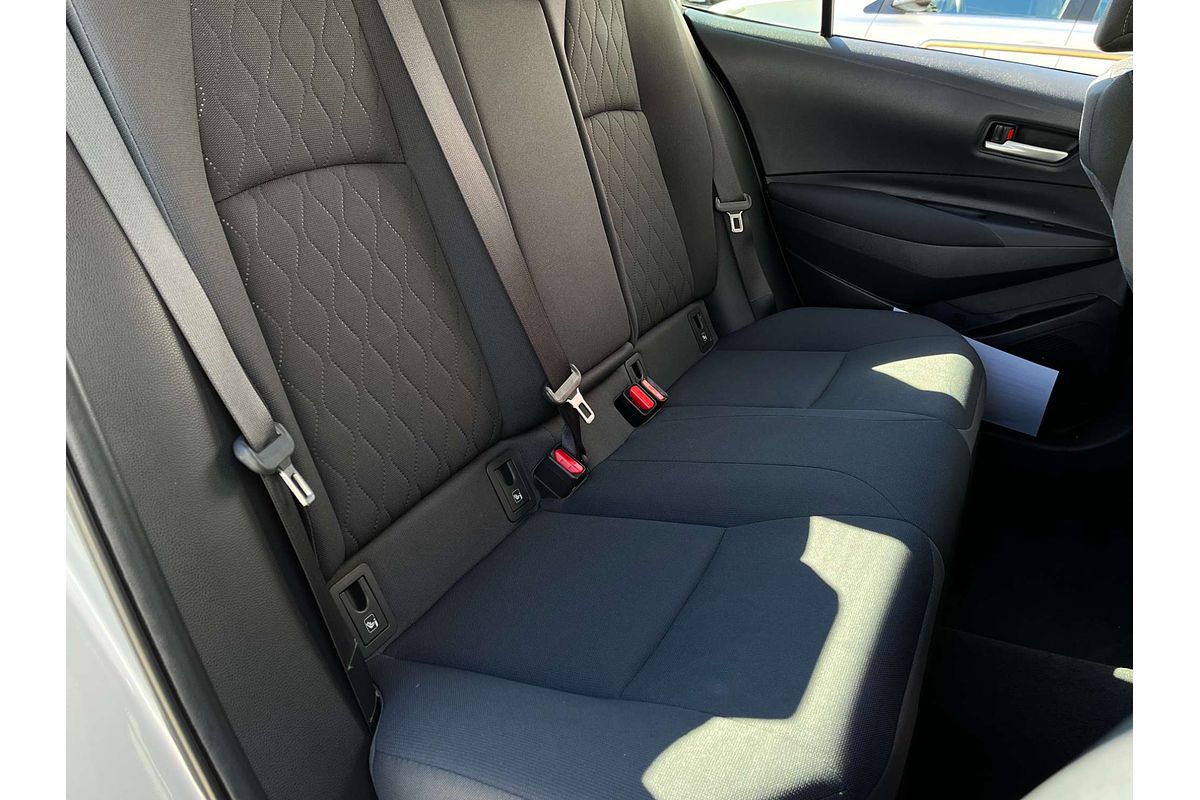 2022 Toyota Corolla Ascent Sport Hybrid ZWE211R