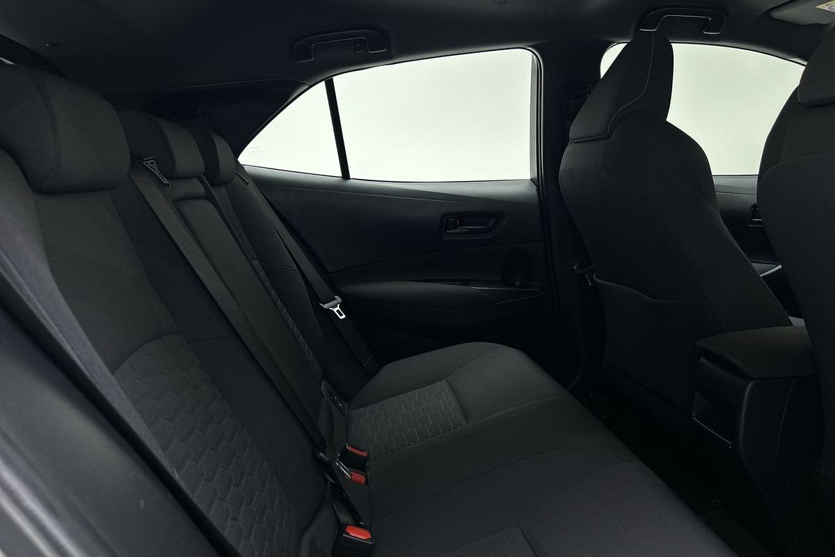 2022 Toyota Corolla Ascent Sport Hybrid ZWE211R