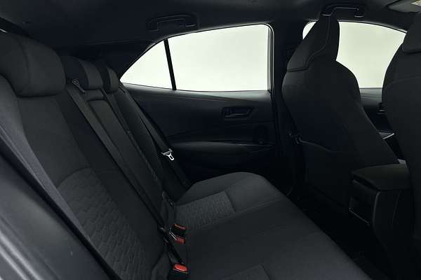 2022 Toyota Corolla Ascent Sport Hybrid ZWE211R