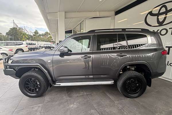 2022 Toyota Landcruiser