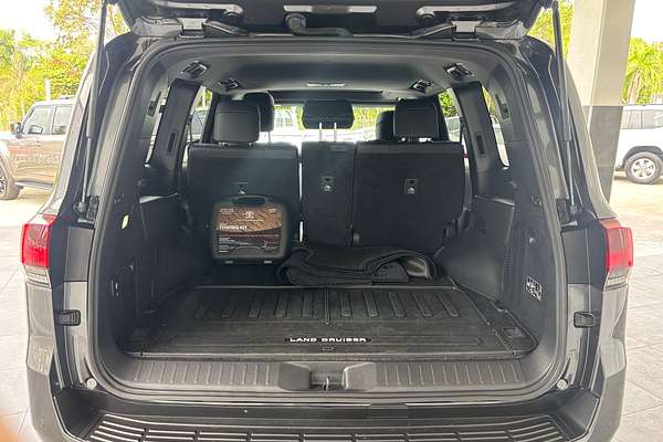 2022 Toyota Landcruiser