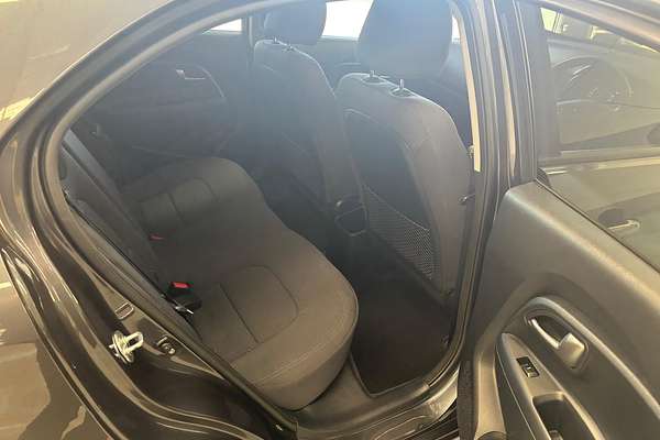 2013 Kia Rio S UB