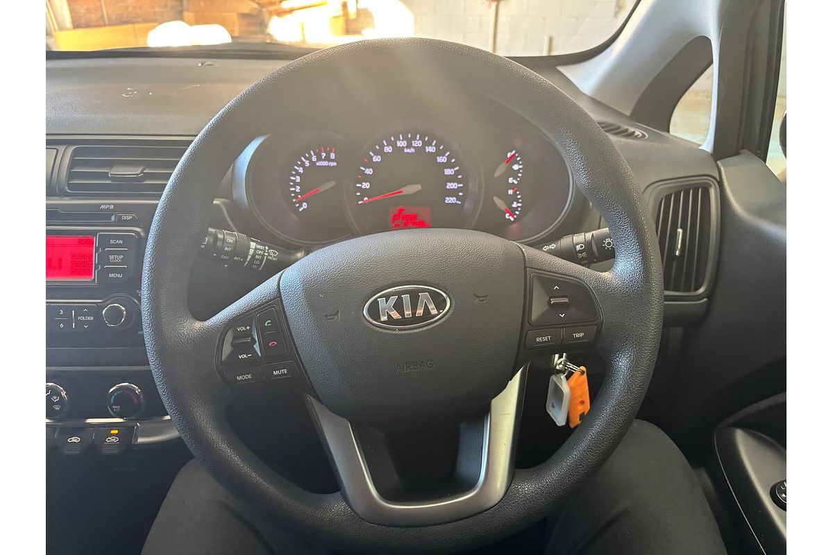 2013 Kia Rio S UB