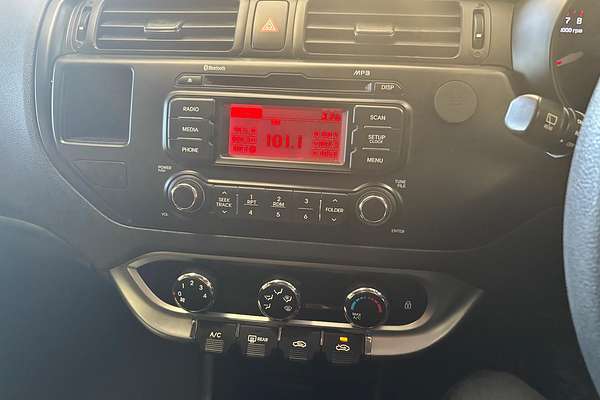 2013 Kia Rio S UB