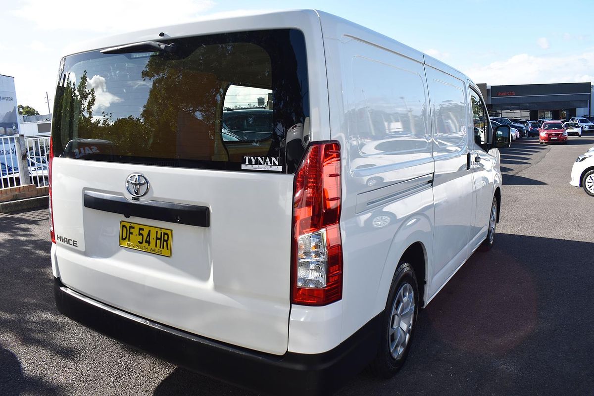 2022 Toyota Hiace GDH300R LWB