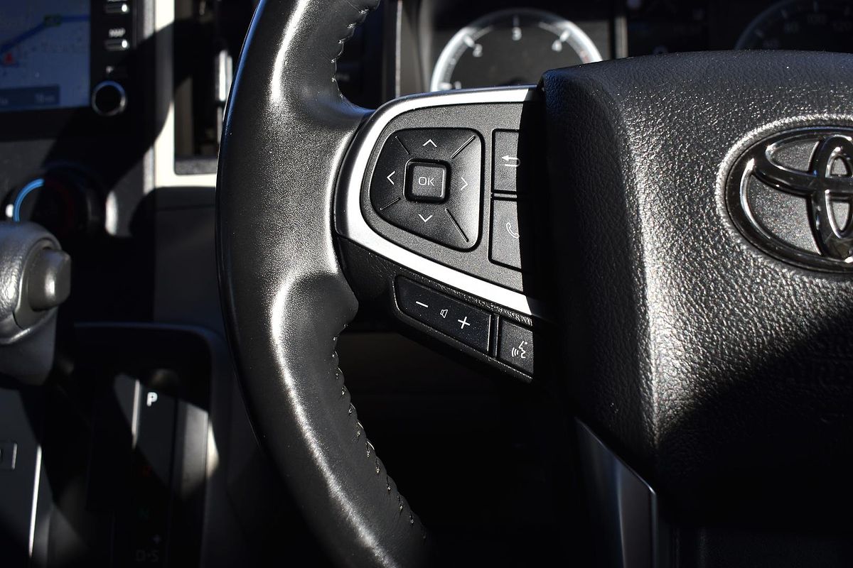 2022 Toyota Hiace GDH300R LWB