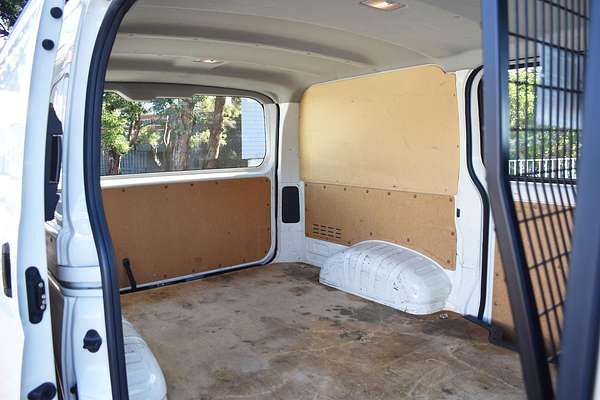 2022 Toyota Hiace GDH300R LWB
