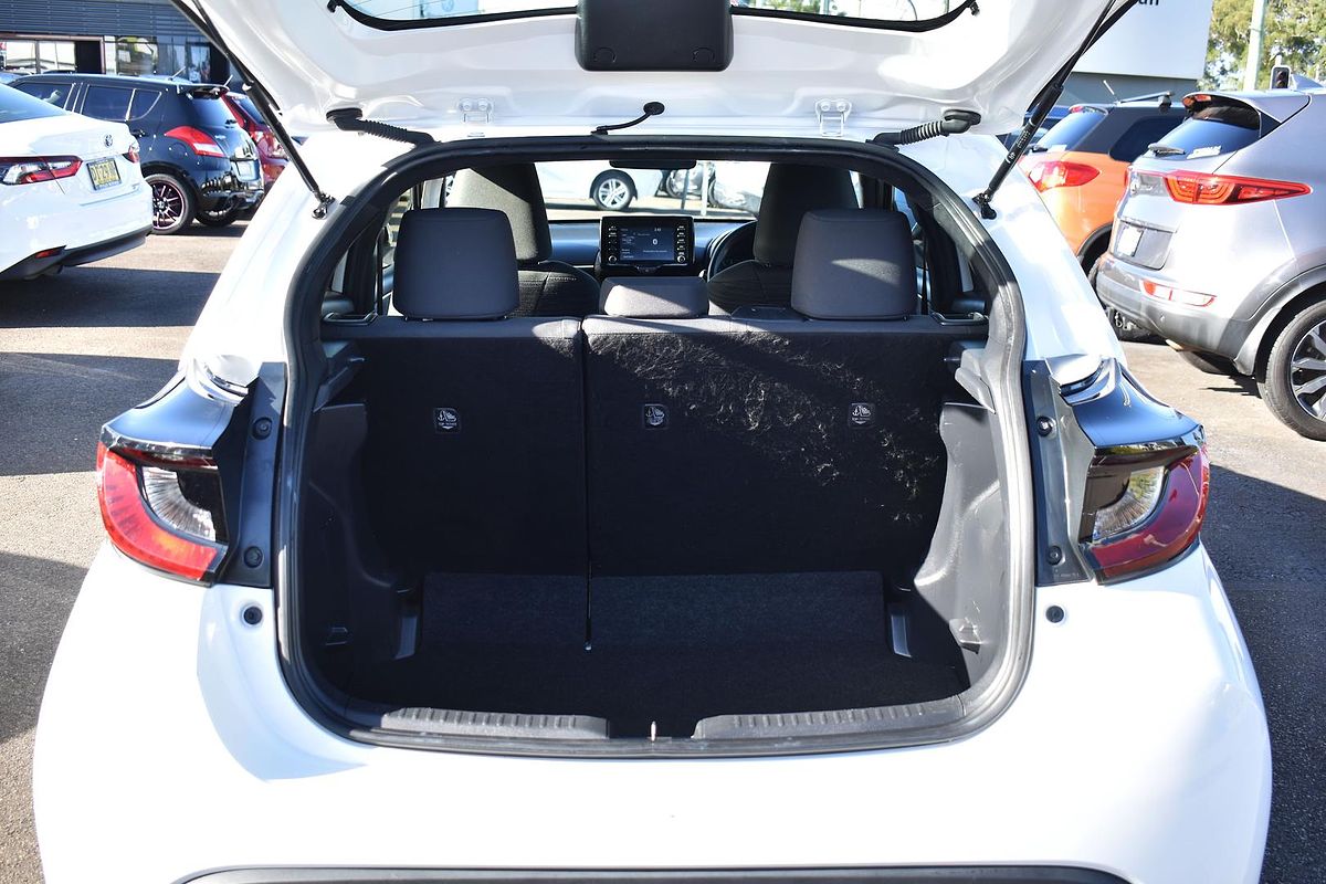 2022 Toyota Yaris Ascent Sport MXPA10R