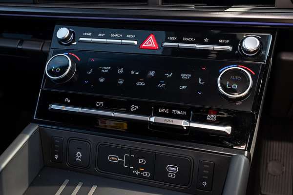 2025 Hyundai Santa Fe Hybrid Calligraphy MX5.V1